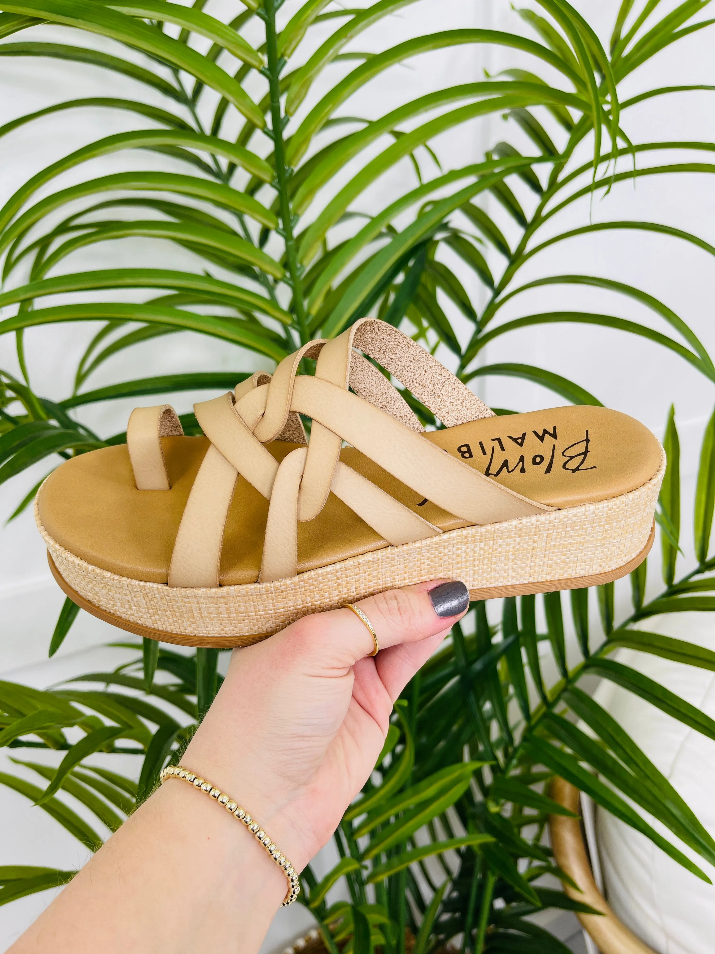 Breezy Heights Sandals In Lt Almond