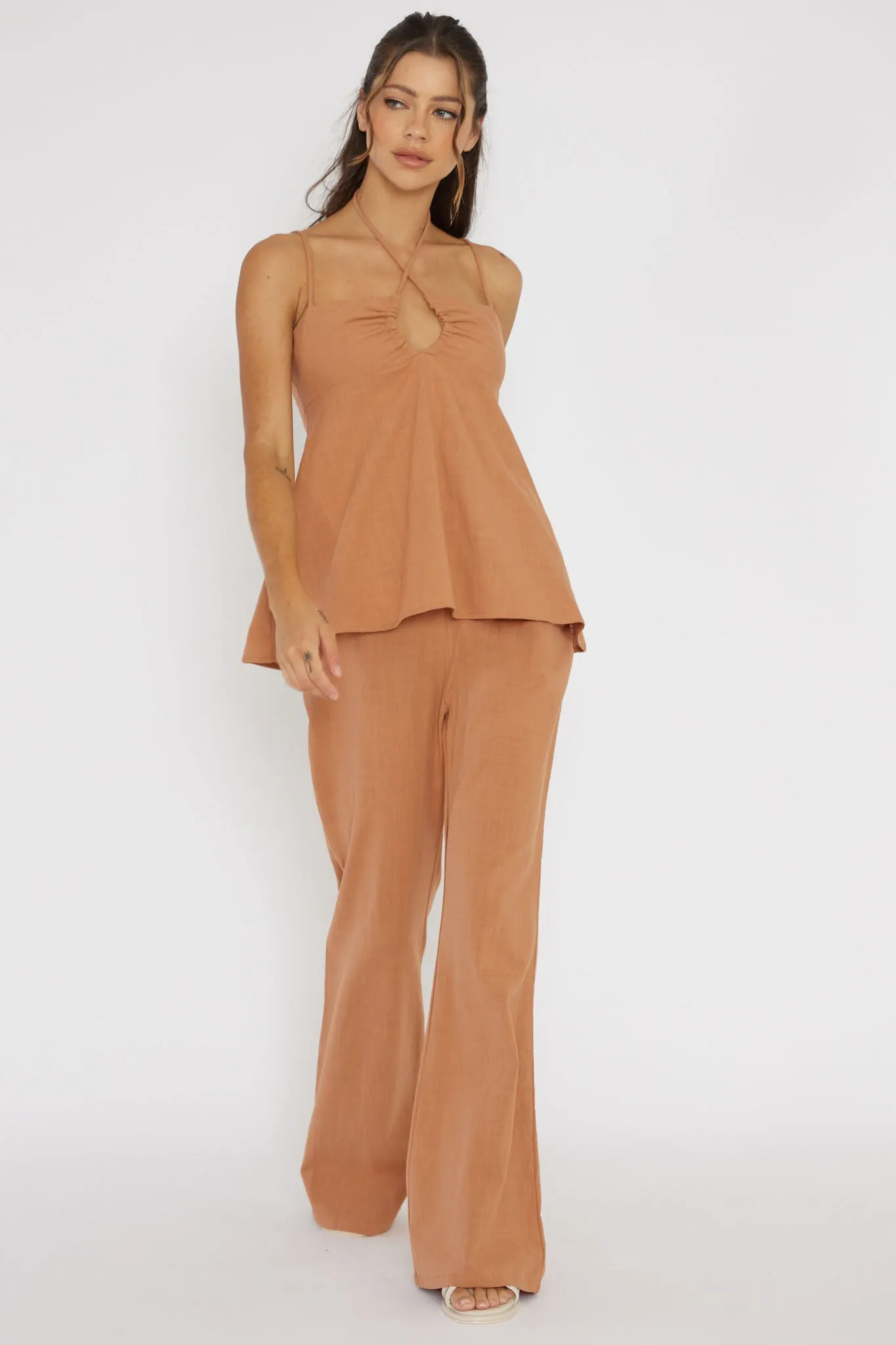 Freestyle Neck Tie Top Sand