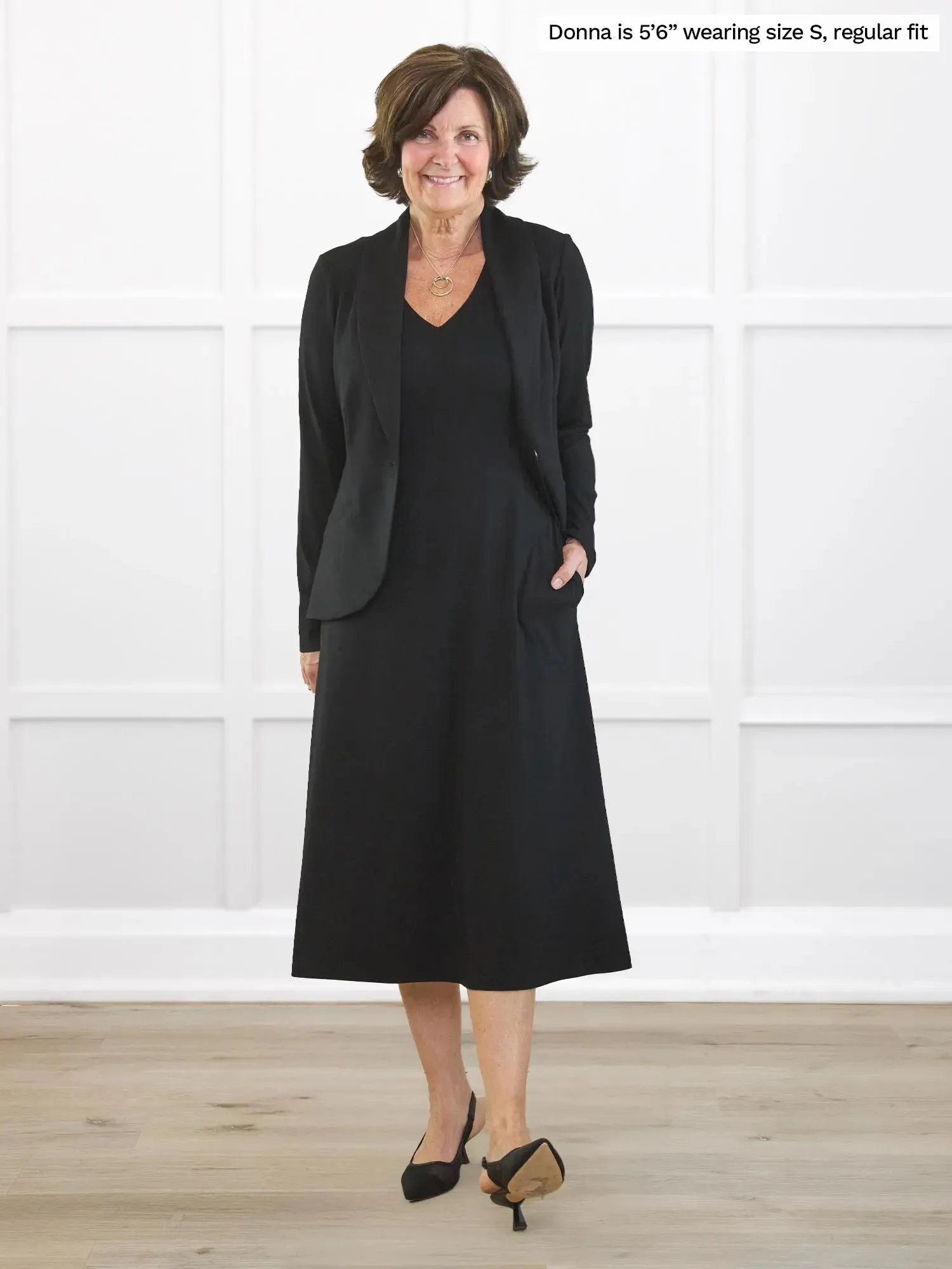 Margot v-neck midi dress with pockets